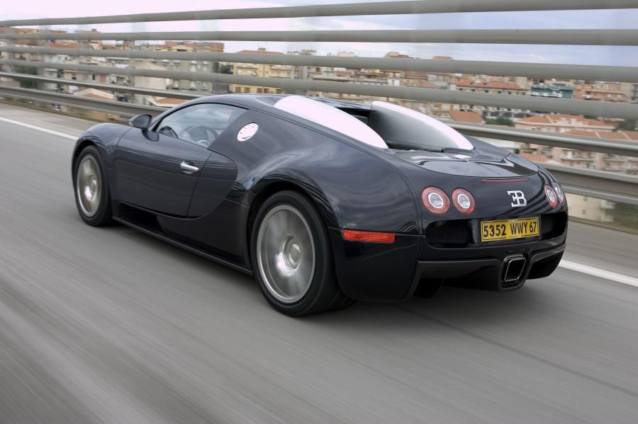  Bugatti Veyron 16.4 2005 года  (фото 40 из 98)